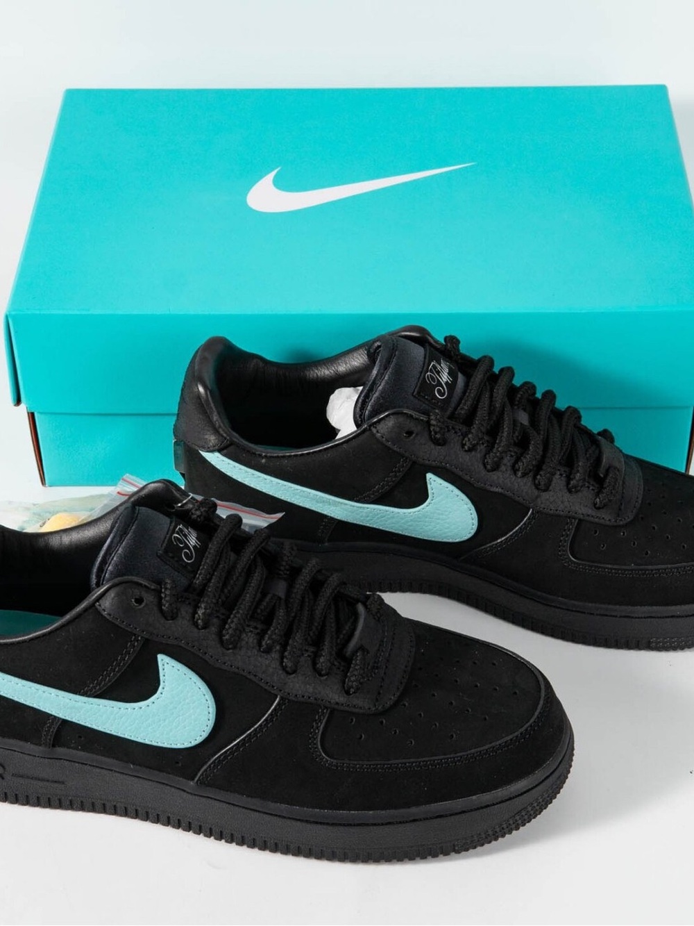 AF1 Nike x Tiffany & Co Black Sneakers with Turquoise Swoosh, wm 6